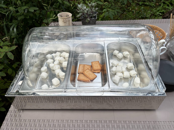 マシュマロ、ビスケット